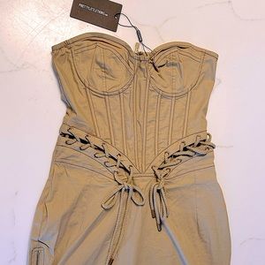 Pretty little thing L mini dress